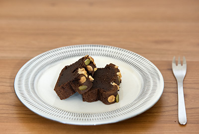 木の実のチョコレート・ブラウニー